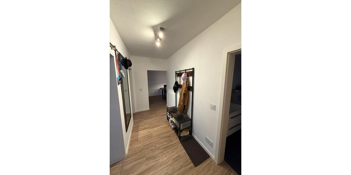 Etagenwohnung Düsseldorf Niederkassel - 2.5 Zimmer, 69 m&sup2;, 2.000&euro; | Angebot:26650158