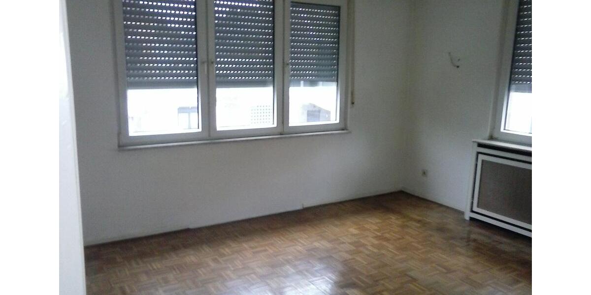 Etagenwohnung Krefeld - 2 Zimmer, 78 m&sup2;, 580&euro; | Angebot:25380044