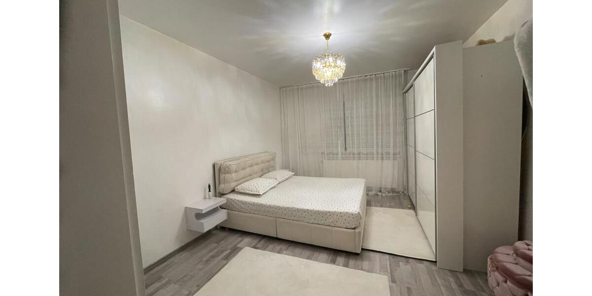 Etagenwohnung Duisburg Hamborn - 2 Zimmer, 92 m&sup2;, 95.000&euro; | Angebot:26754342