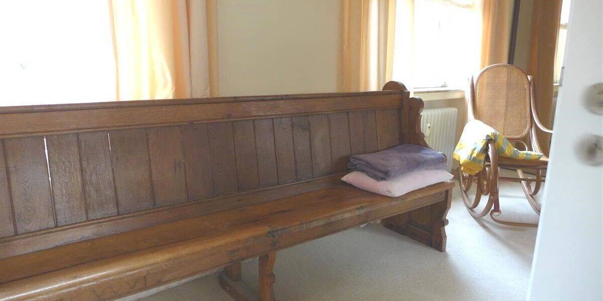 Etagenwohnung Krefeld Cracau - 6 Zimmer, 193 m&sup2;, 379.000&euro; | Angebot:25686084