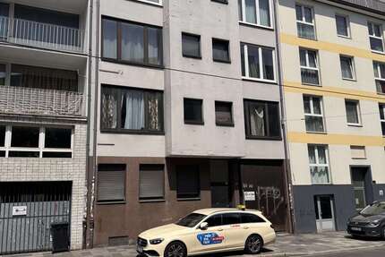 Haus Düsseldorf Stadtmitte - 28 Zimmer, 585 m&sup2;, 1.750.000&euro; | Angebot:25876440