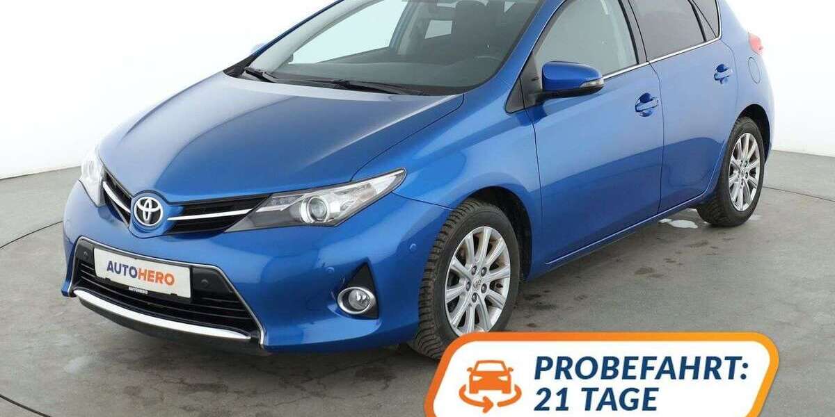 Toyota Auris 108.545 km 10.040 &euro; Essen 45141