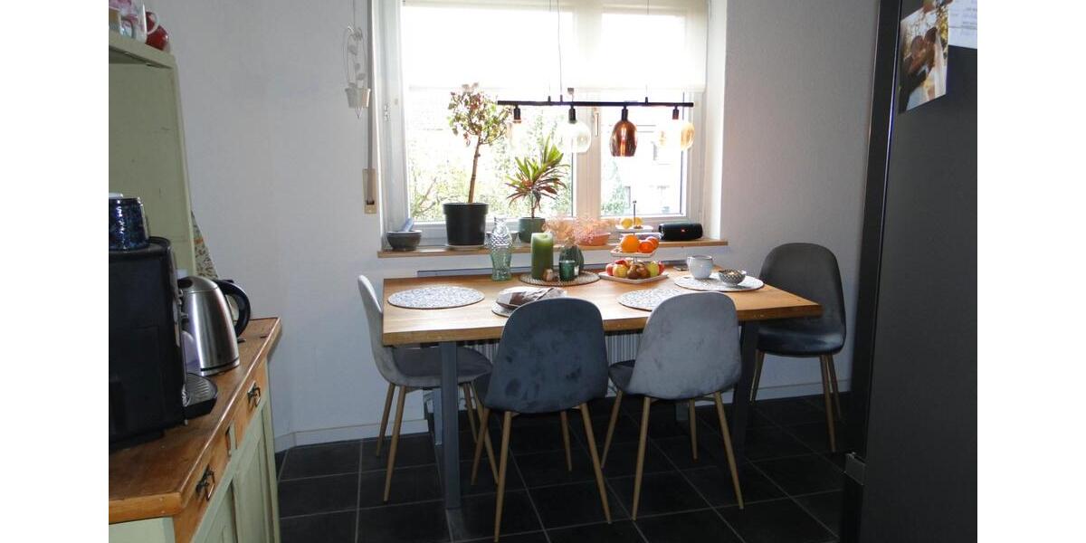 Etagenwohnung Dinslaken Lohberg - 3.5 Zimmer, 76 m&sup2;, 650&euro; | Angebot:25990272