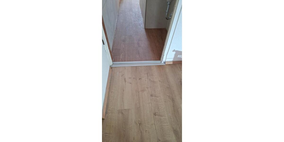 Etagenwohnung Duisburg Hamborn - 4 Zimmer, 130 m&sup2;, 855&euro; | Angebot:25904672
