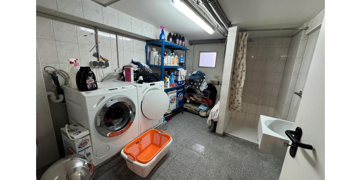 Einfamilienhaus Willich - 5 Zimmer, 430 m&sup2;, 1.900&euro; | Angebot:26645782