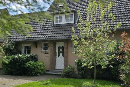 Haus Krefeld Fischeln - 6 Zimmer, 116 m&sup2;, 619.000&euro; | Angebot:25892607