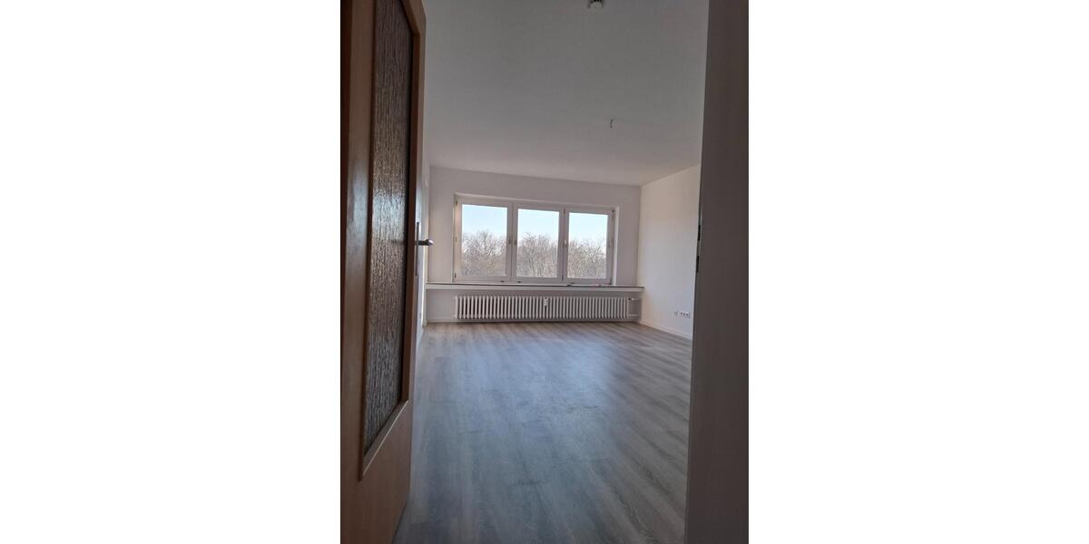 Etagenwohnung Duisburg Mittelmeiderich - 3 Zimmer, 78 m&sup2;, 790&euro; | Angebot:25868112