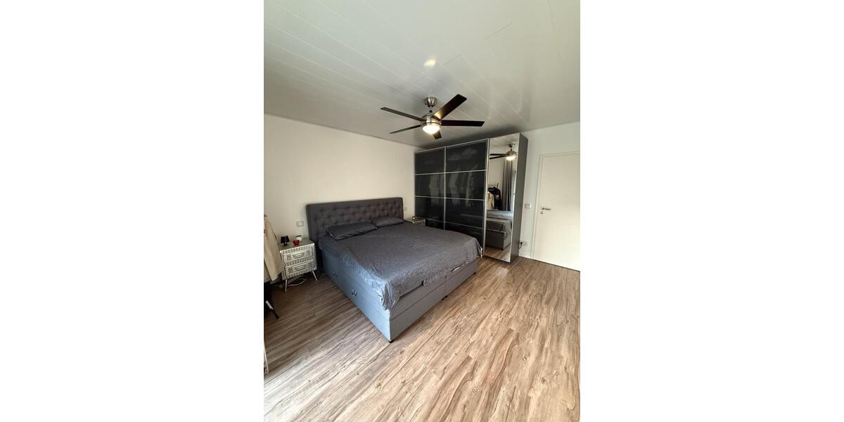 Etagenwohnung Düsseldorf Niederkassel - 2.5 Zimmer, 69 m&sup2;, 2.000&euro; | Angebot:26650158