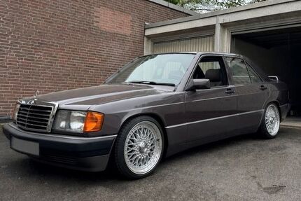 Mercedes-Benz 190 188.000 km 12.000 &euro; Düsseldorf 40593