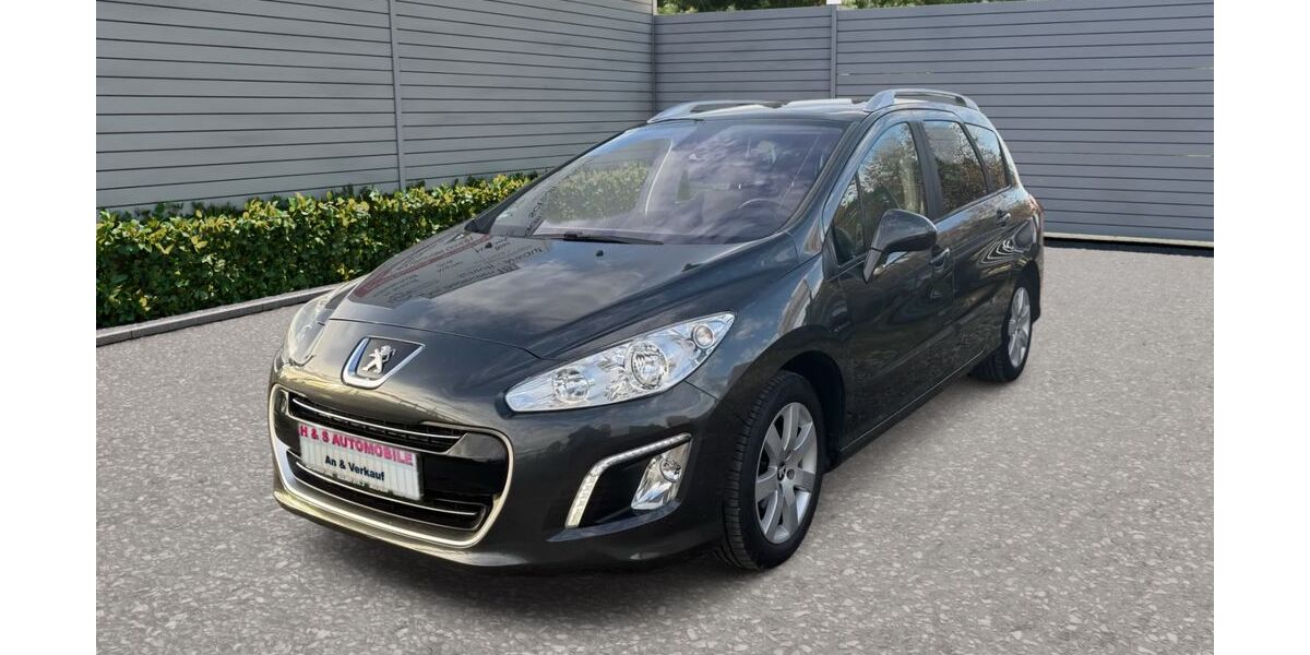 Peugeot 308 147.830 km 4.400 &euro; Essen 45356