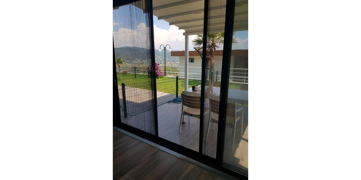 Etagenwohnung Duisburg Duisburg-Mitte - 2 Zimmer, 60 m&sup2;, 105.000&euro; | Angebot:11681911