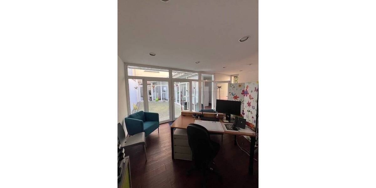 Gewerbeobjekt Krefeld Cracau - 3 Zimmer, 125 m&sup2;, 1.060&euro; | Angebot:26555087