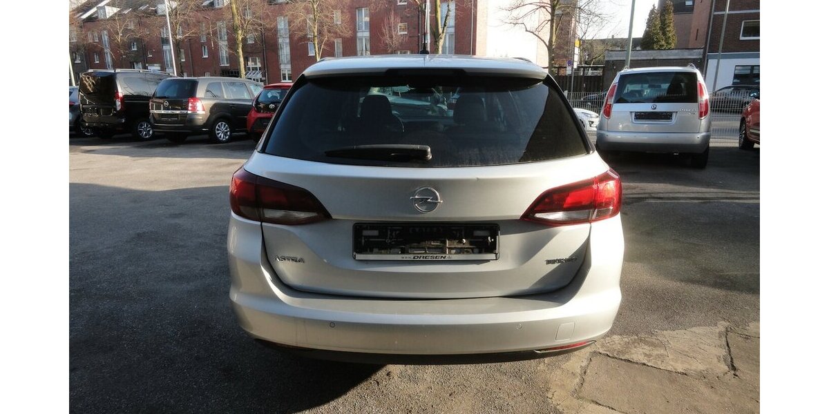 Opel Astra Edition 1,4 Klimatr. PDC V+H Allwetter Shz 90.000 km 8.990 &euro; Neuss 41462