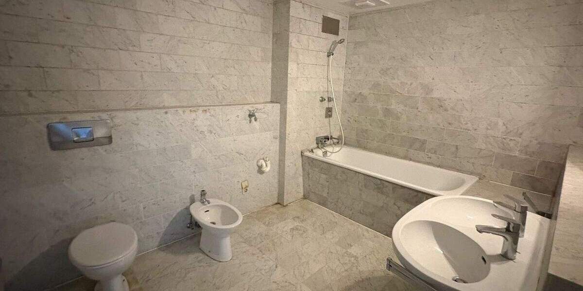 Etagenwohnung Düsseldorf Niederkassel - 3 Zimmer, 117 m&sup2;, 675.000&euro; | Angebot:25705634