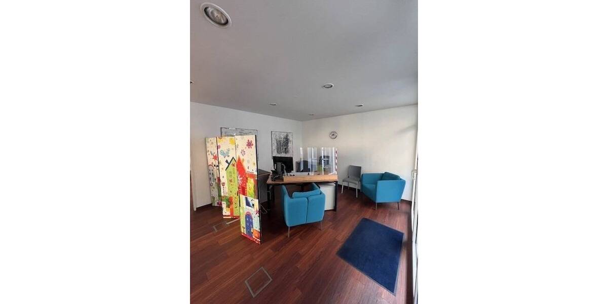Gewerbeobjekt Krefeld Cracau - 3 Zimmer, 125 m&sup2;, 1.060&euro; | Angebot:26555087