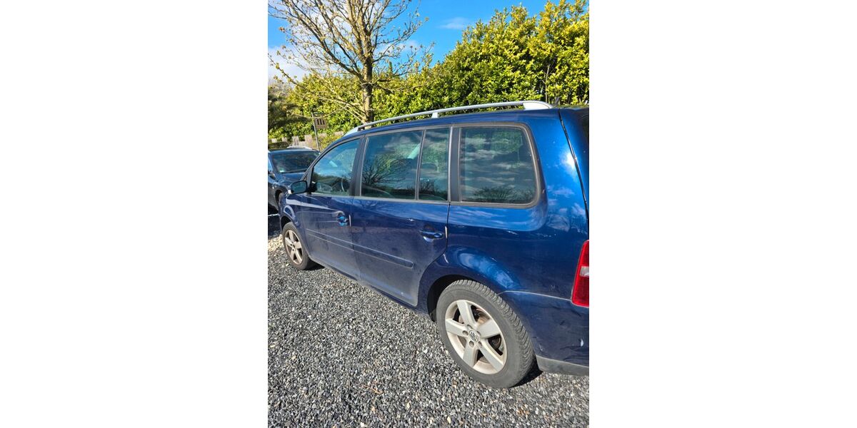 VW Touran 262.000 km 1.200 &euro; KEMPEN 47906