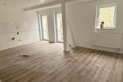 Wohnung Duisburg Duisburg-Mitte - 2 Zimmer, 120 m&sup2;, 1.440&euro; | Angebot:25883659