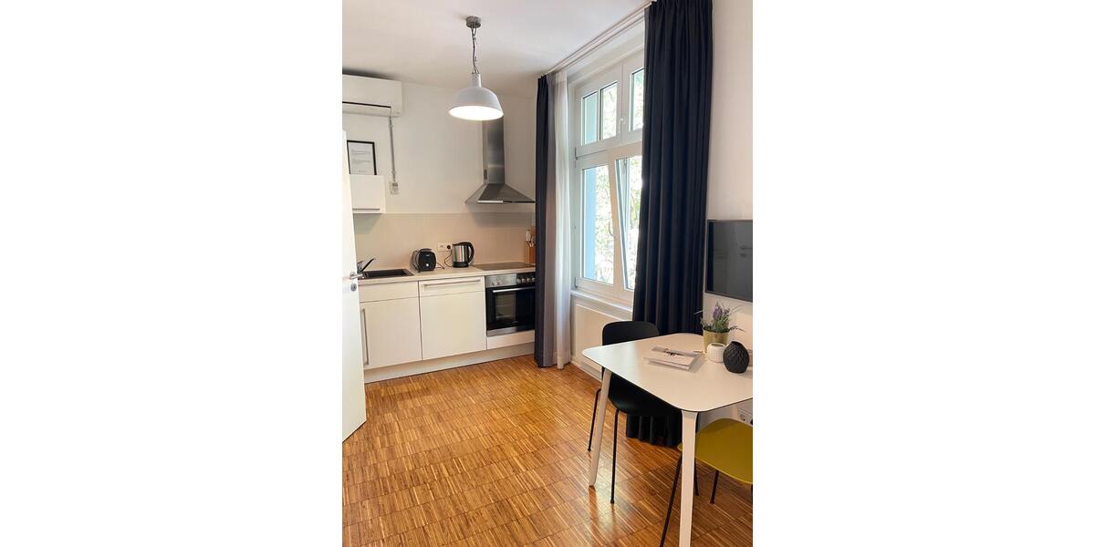 Erdgeschoßwohnung Düsseldorf Oberbilk - 1 Zimmer, 30 m&sup2;, 900&euro; | Angebot:26639553