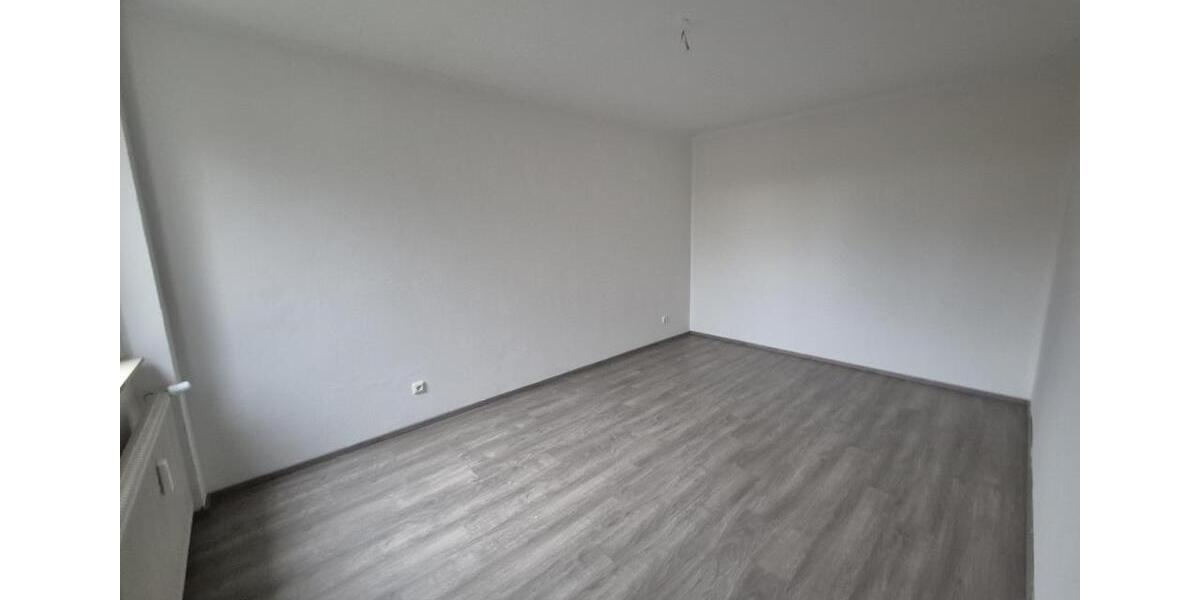 Etagenwohnung Duisburg Hamborn - 3.5 Zimmer, 81 m&sup2;, 589&euro; | Angebot:25648666
