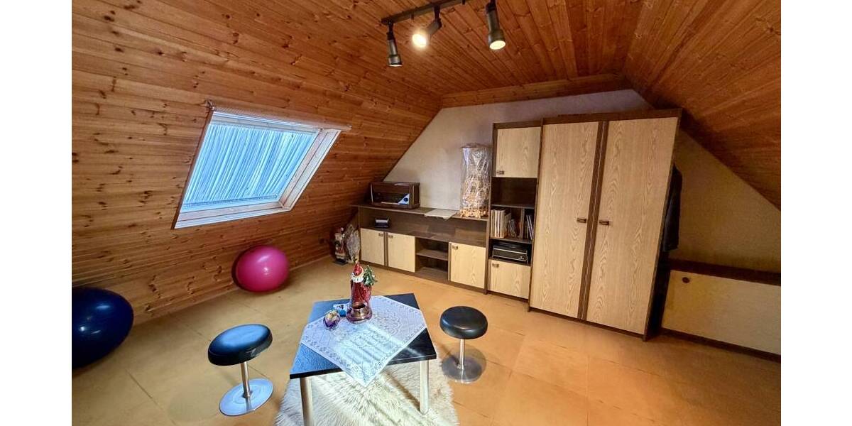 Doppelhaushälfte Dinslaken Bruch - 3 Zimmer, 100 m&sup2;, 340.000&euro; | Angebot:25999213