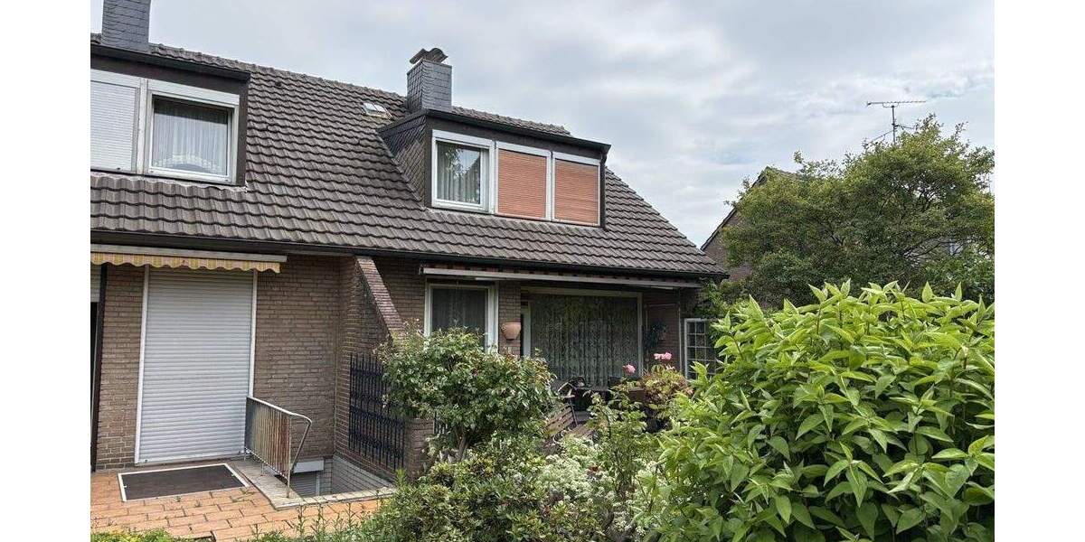 Doppelhaushälfte Krefeld Traar - 4 Zimmer, 102 m&sup2;, 295.000&euro; | Angebot:25693382