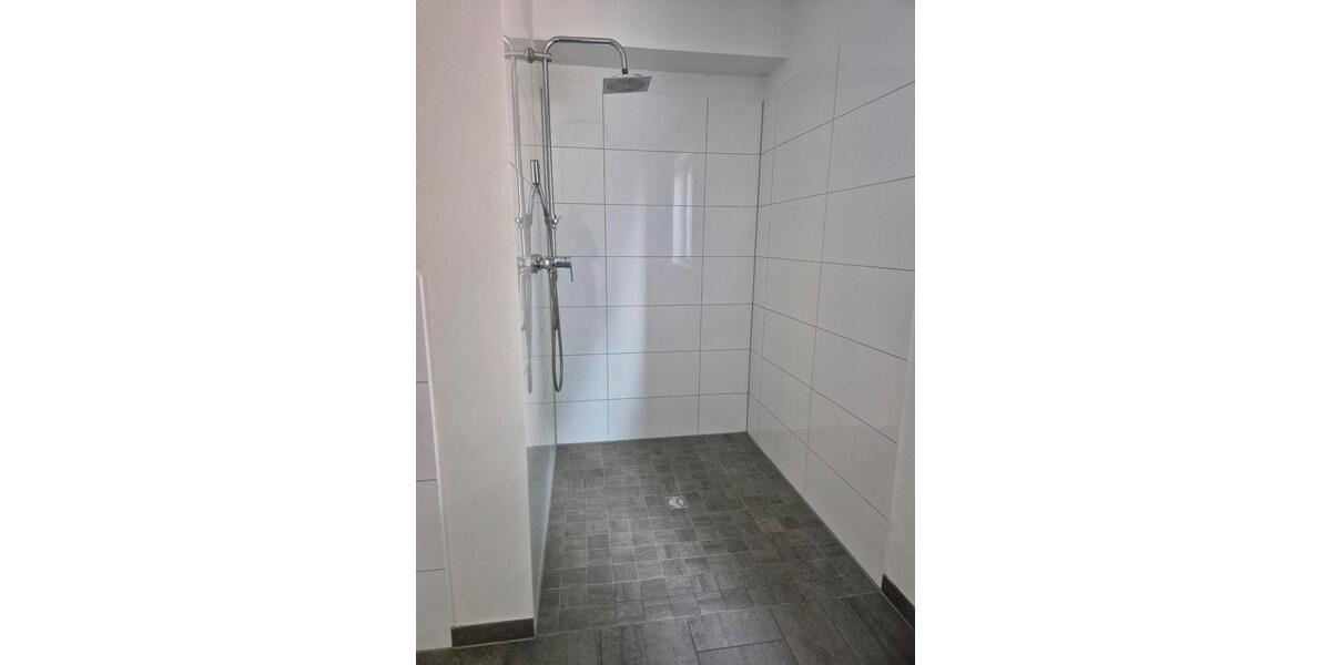 Erdgeschoßwohnung Viersen - 3 Zimmer, 102 m&sup2;, 1.250&euro; | Angebot:23995911
