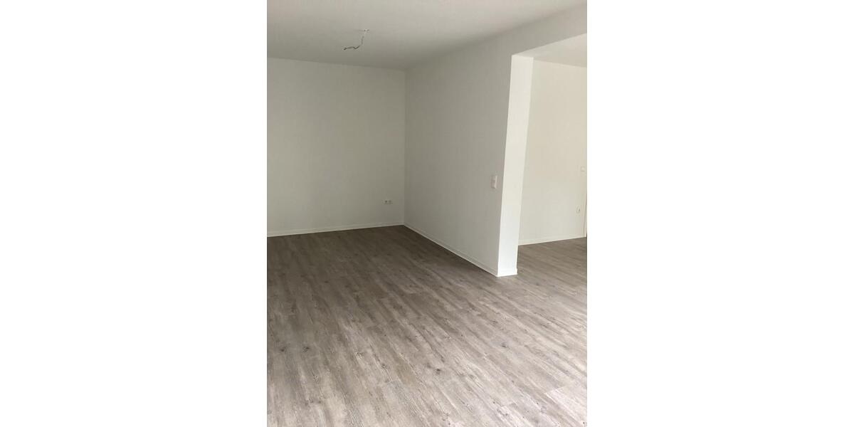 Etagenwohnung Oberhausen - 2 Zimmer, 51 m&sup2;, 360&euro; | Angebot:23393125
