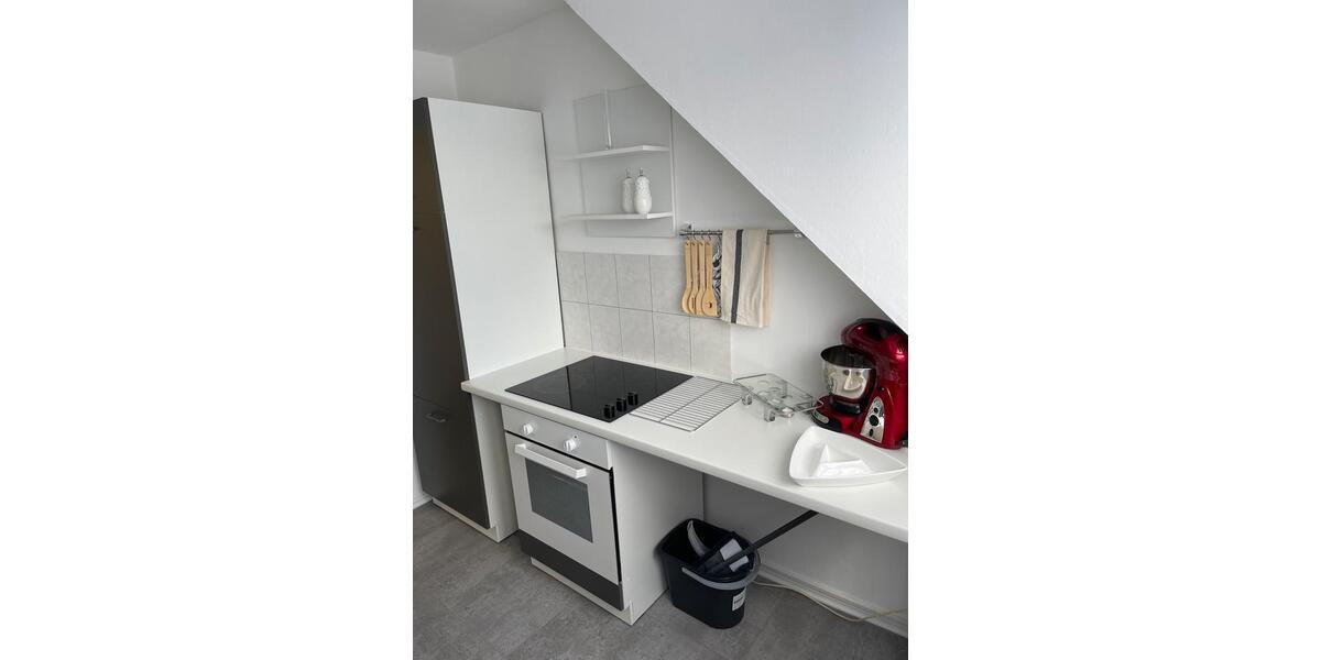 Dachgeschoßwohnung Essen Stadtbezirk V - 2 Zimmer, 50 m&sup2;, 550&euro; | Angebot:25298972