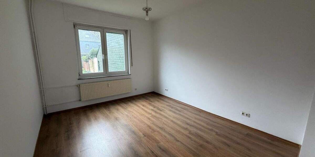 Zimmer Duisburg Mittelmeiderich - 3 Zimmer, 61 m&sup2;, 500&euro; | Angebot:25736815