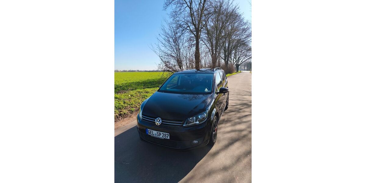 VW Touran 140.000 km 9.500 &euro; Wachtendonk 47669