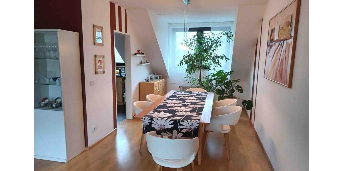 Dachgeschoßwohnung Essen Stadtbezirk V - 4.5 Zimmer, 92 m&sup2;, 210.000&euro; | Angebot:25238631