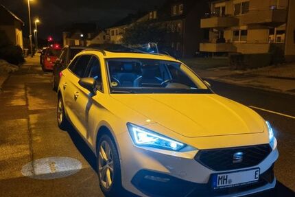 Seat Leon 80.600 km 22.499 &euro; Mülheim 45475