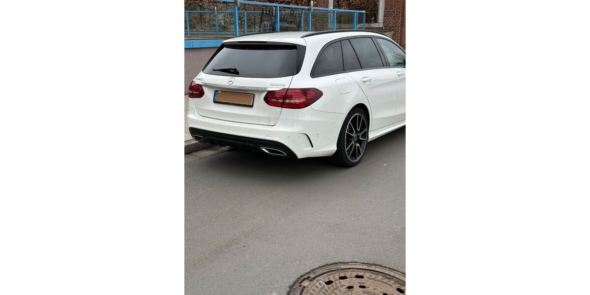 Mercedes-Benz C 220 118.657 km 23.600 &euro; Essen 45138