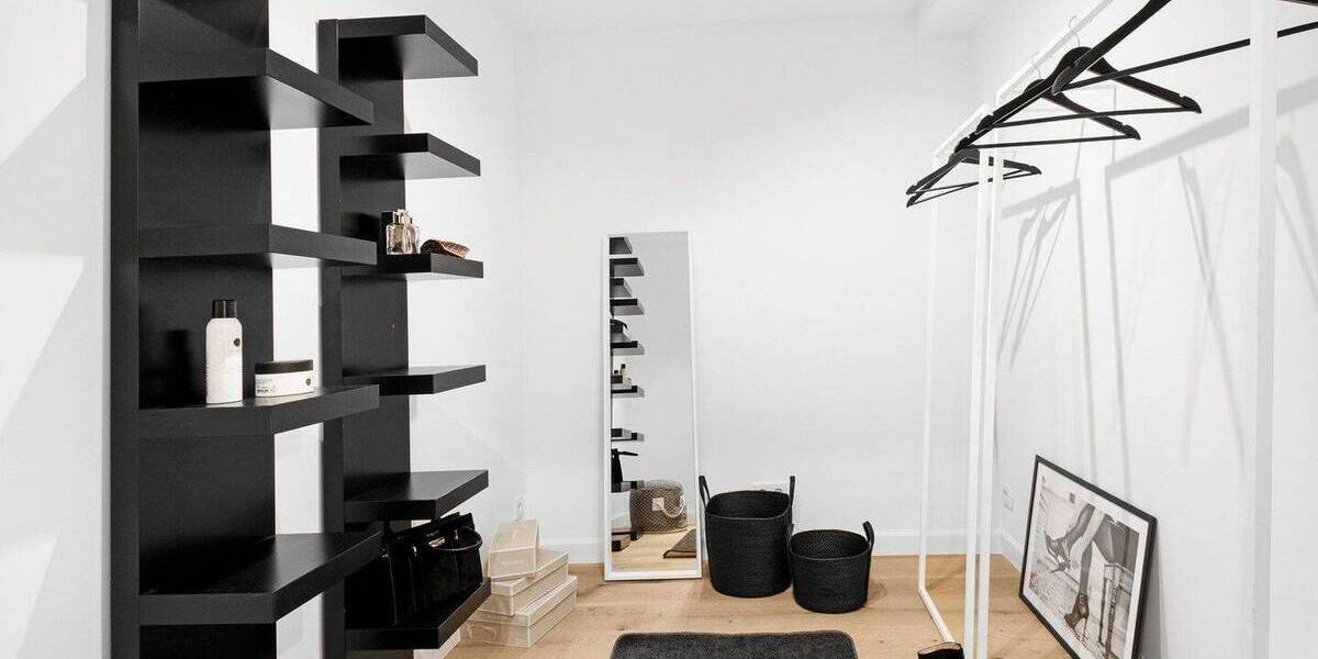 Etagenwohnung Neuss Weissenberg - 2 Zimmer, 103 m&sup2;, 349.000&euro; | Angebot:26737054