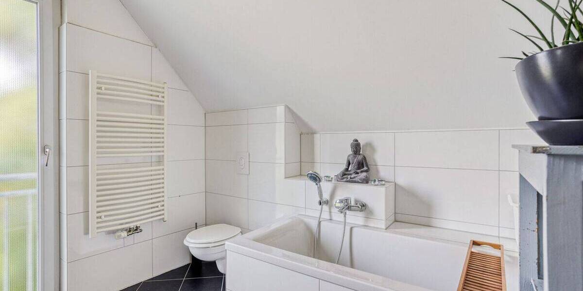 Einfamilienhaus Düsseldorf Stockum - 4 Zimmer, 137 m&sup2;, 949.000&euro; | Angebot:25687686