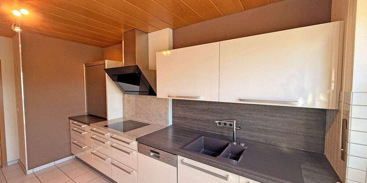 Etagenwohnung Dinslaken Bruch - 4 Zimmer, 115 m&sup2;, 259.000&euro; | Angebot:25684457