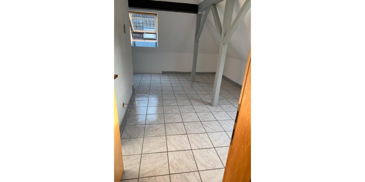 Dachgeschoßwohnung Duisburg Rheinhausen - 1 Zimmer, 45 m&sup2;, 590&euro; | Angebot:25875981