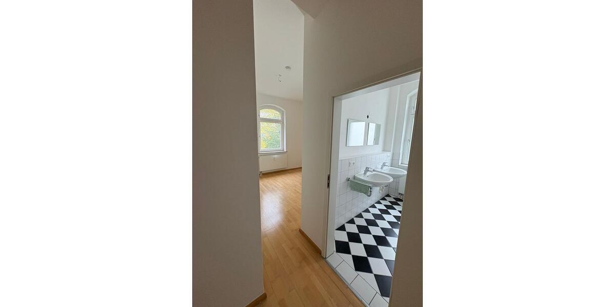 Etagenwohnung Wesel Fusternberg - 4 Zimmer, 127 m&sup2;, 1.300&euro; | Angebot:25792031