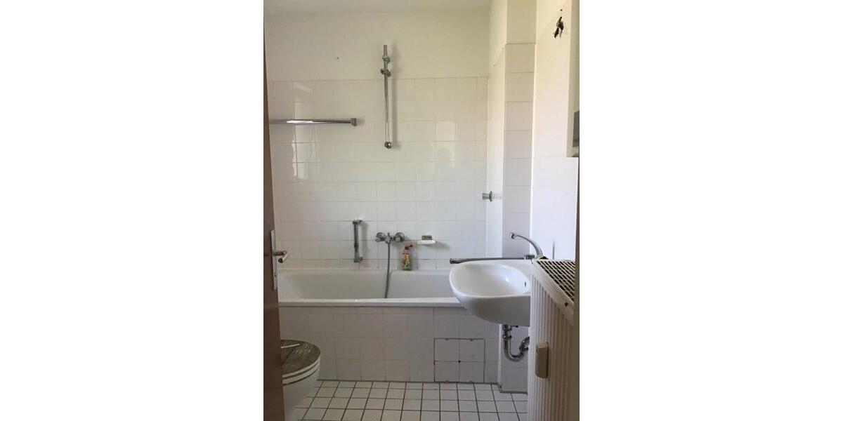 Dachgeschoßwohnung Düsseldorf Stadtbezirk 6 - 2 Zimmer, 59 m&sup2;, 846&euro; | Angebot:24408421