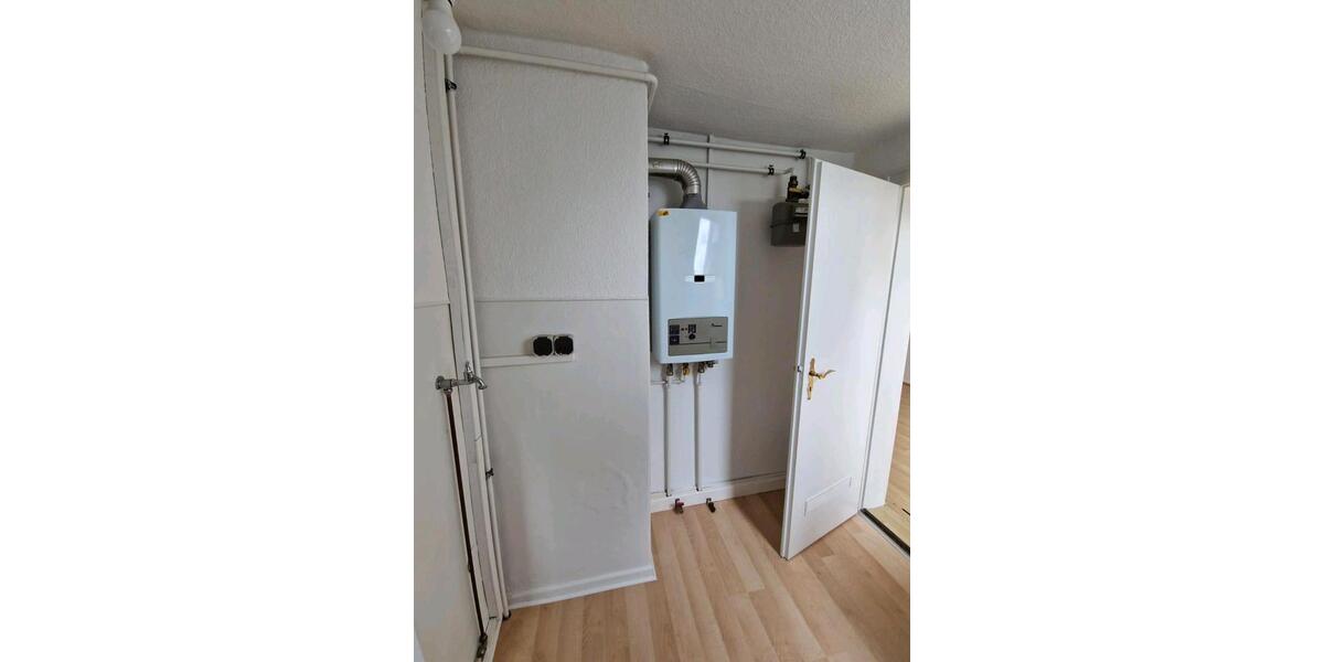 Dachgeschoßwohnung Essen Stadtbezirk IV - 2 Zimmer, 40 m&sup2;, 370&euro; | Angebot:25538414