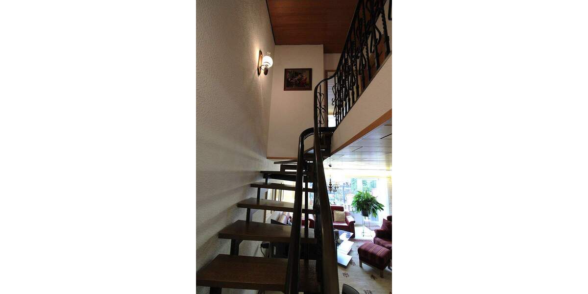 Mehrfamilienhaus, Wohnhaus Gladbeck Zweckel - 6 Zimmer, 150 m&sup2;, 385.000&euro; | Angebot:25775469