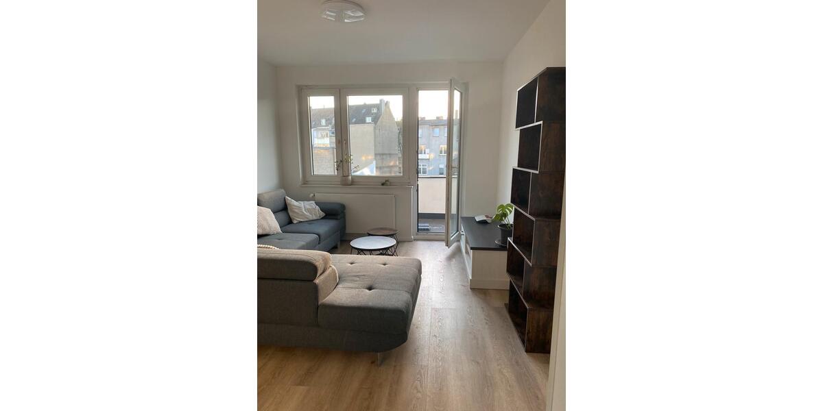 Etagenwohnung Düsseldorf Oberbilk - 2 Zimmer, 45 m&sup2;, 875&euro; | Angebot:24842486