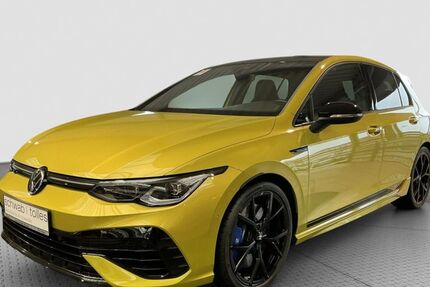 VW Golf 7.042 km 48.995 &euro; Neuss 41469