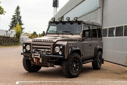 Land Rover Defender 131.000 km 51.499 &euro; Willich 47877