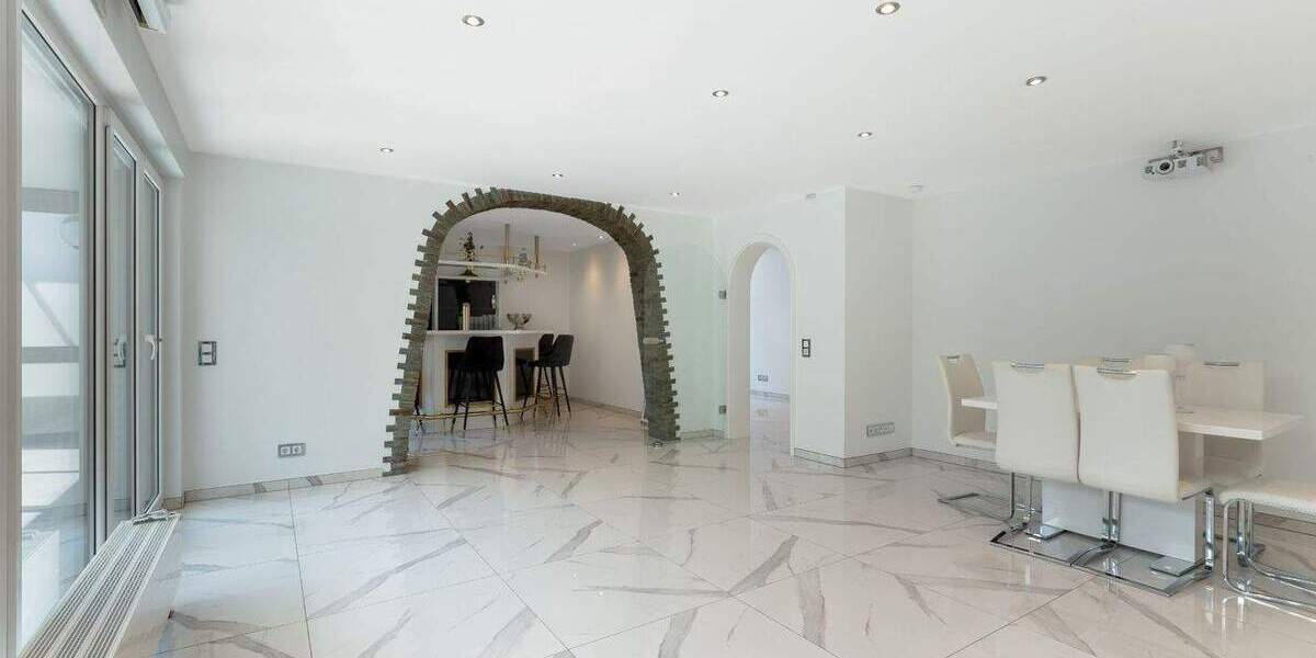 Einfamilienhaus Düsseldorf Lörick - 9 Zimmer, 178 m&sup2;, 1.200.000&euro; | Angebot:25799861