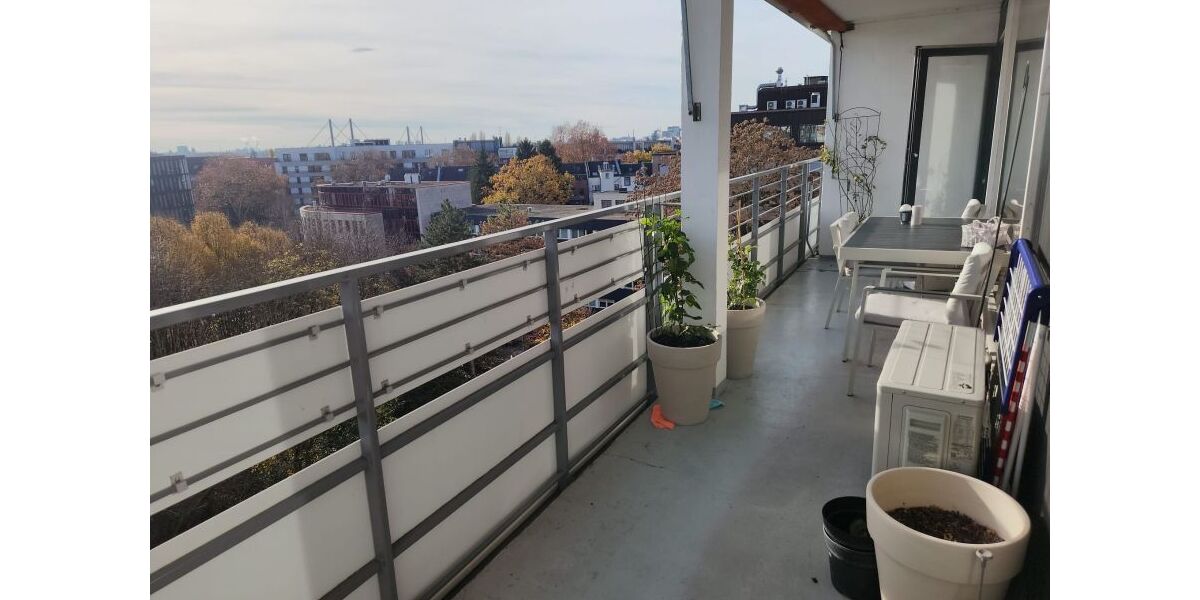 Provisionsfrei* Golzheim - wegen Auswanderung direkt vom Eigentümer sanierte 4 Zi-Wohnung mit hochwertiger Küche - Etagenwohnung Düsseldorf Stadtbezirk 5 | Angebot:25813842