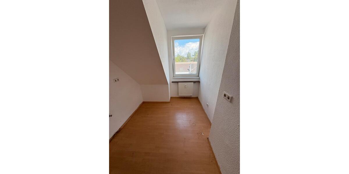 Dachgeschoßwohnung Dinslaken - 2 Zimmer, 50 m&sup2;, 625&euro; | Angebot:25647886