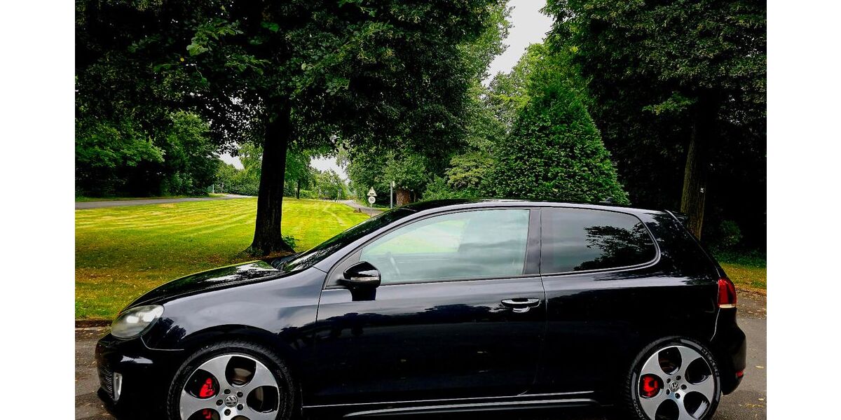 VW Golf 159.000 km 8.690 &euro; Oberhausen 46149