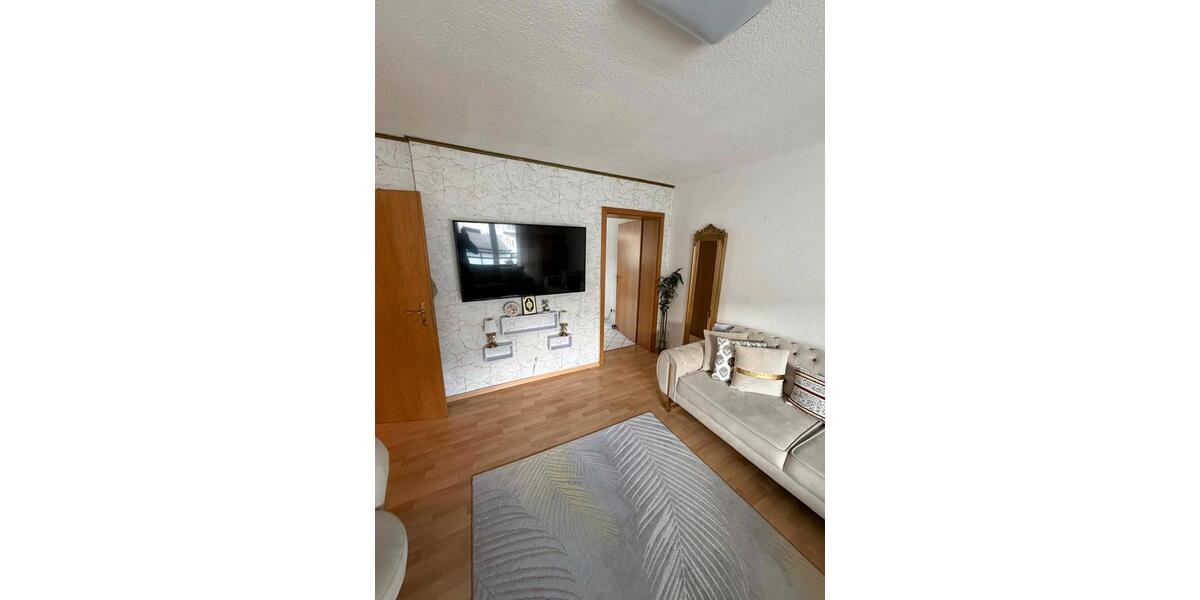 Etagenwohnung Duisburg Duisburg-Mitte - 2 Zimmer, 50 m&sup2;, 645&euro; | Angebot:25404200