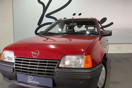 Opel Kadett 87.268 km 5.990 &euro; Duisburg 47058